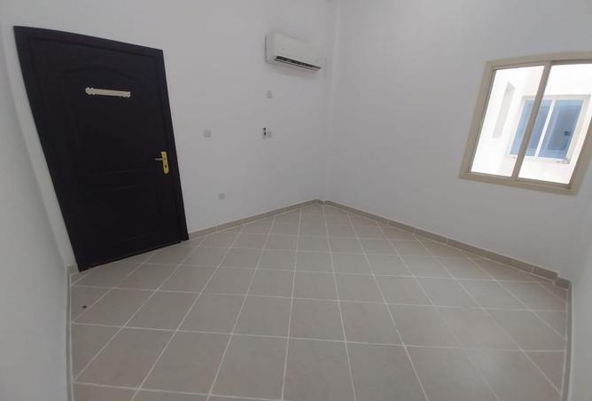 962167 - Property Image 2