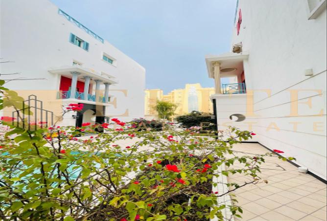 965407 - Property Image 2