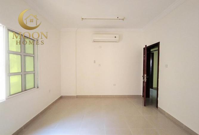 979394 - Property Image 2