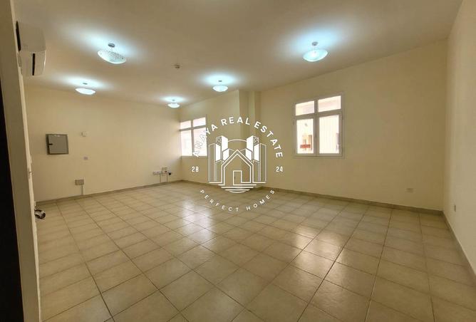 993335 - Property Image 3