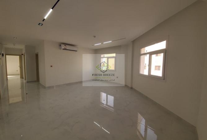 964083 - Property Image 3