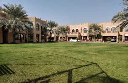 فيلا - 5 غرف نوم - 6 حمامات للايجار في البوابة الشرقية - بحيرة وست لاجون - الدوحة