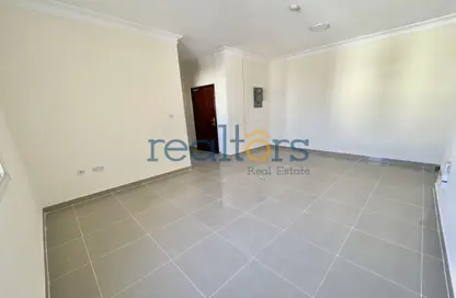 Apartment - 2 Bedrooms - 2 Bathrooms for rent in Al Khazin Street - Madinat Khalifa South - Madinat Khalifa - Doha