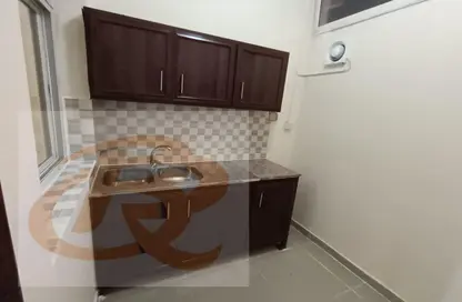 Kitchen image for: Apartment - 1 Bathroom for rent in Fereej Al Ali - Doha, Image 1