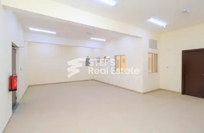 Labor Camp - Studio - 1 Bathroom for rent in East Industrial Street - Birkat Al Awamer - Al Wakra