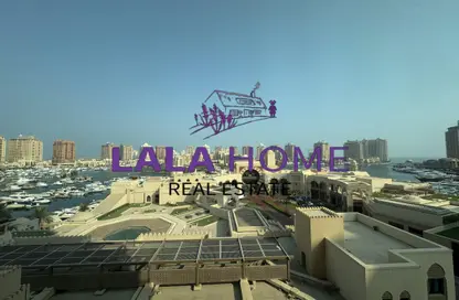 Apartment - 2 Bedrooms - 3 Bathrooms for rent in Piazza Arabia - Porto Arabia - The Pearl Island - Doha
