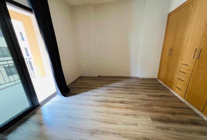 938411 - Property Image 2
