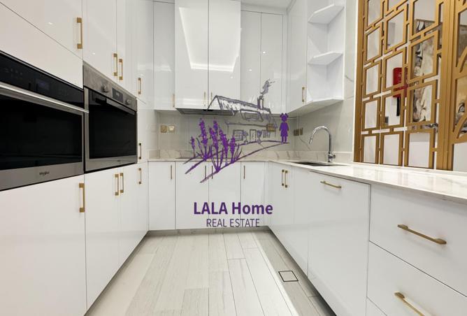 932438 - Property Image 3
