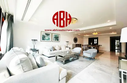 Living Room image for: Townhouse - 2 Bedrooms - 2 Bathrooms for rent in East Porto Drive - Porto Arabia - The Pearl Island - Doha, Image 1