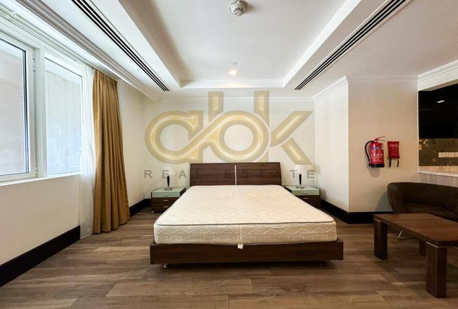 978608 - Property Image 2