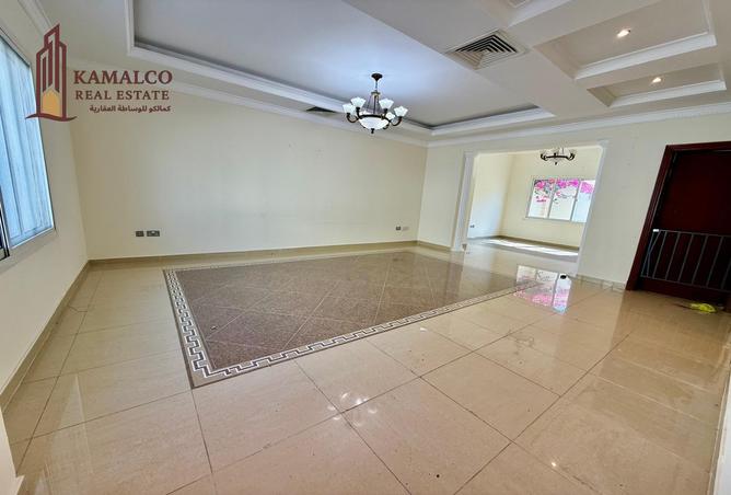 941819 - Property Image 3