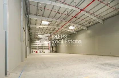 Warehouse - Studio - 2 Bathrooms for rent in Umm Salal Mahammad - Umm Salal Mohammed - Doha