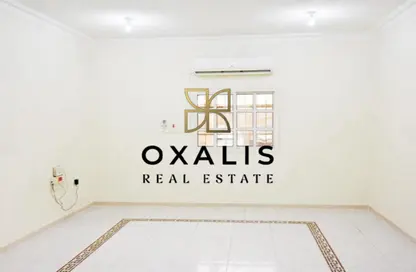 Apartment - 2 Bedrooms - 2 Bathrooms for rent in Al Muntazah Street - Al Muntazah - Doha