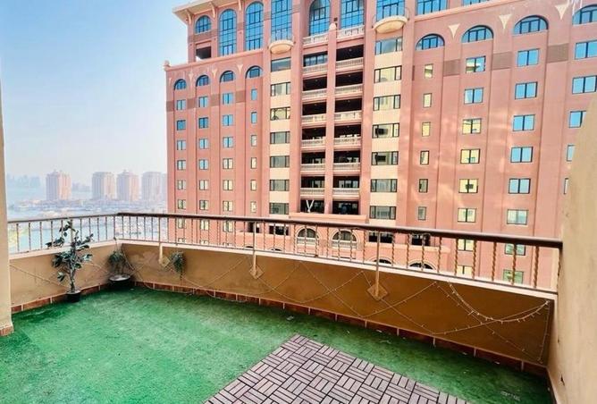 944443 - Property Image 2