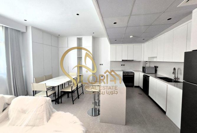 983834 - Property Image 2