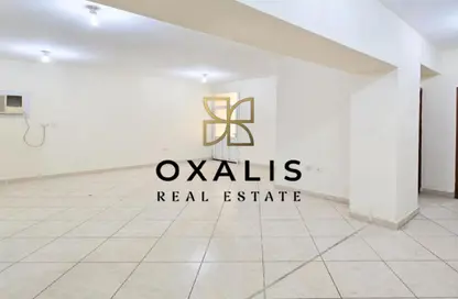 شقة - 2 غرف نوم - 2 حمامات للايجار في بن عمران - فريج بن عمران - الدوحة