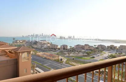 Apartment - 2 Bedrooms - 3 Bathrooms for rent in East Porto Drive - Porto Arabia - The Pearl Island - Doha