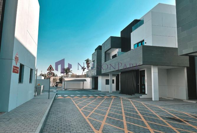 958896 - Property Image 3