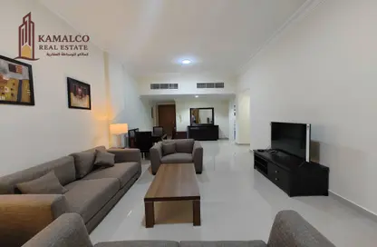 Apartment - 3 Bedrooms - 3 Bathrooms for rent in Al Sadd Road - Al Sadd - Doha