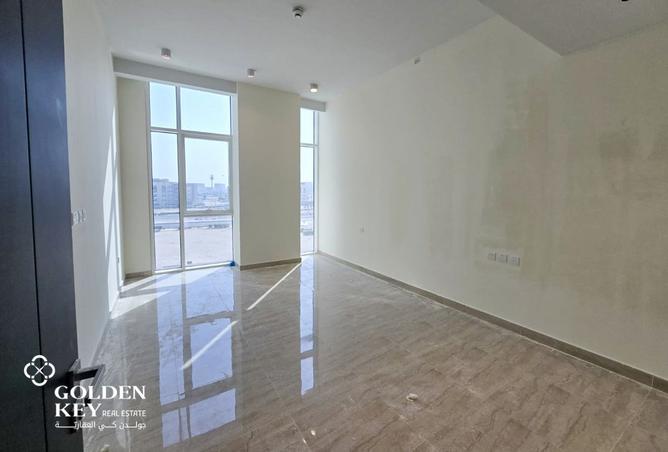 1001093 - Property Main Image