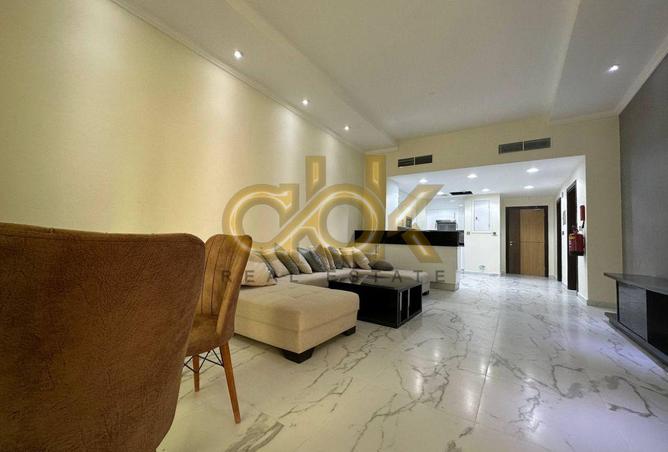 740321 - Property Image 2