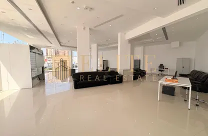 Retail - Studio for rent in Al Watan Center - Al Ghanim - Doha