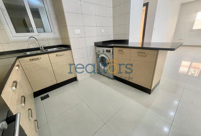 983554 - Property Image 3