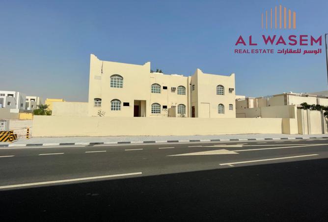 984689 - Property Image 2