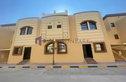 Compound - 5 Bedrooms - 6 Bathrooms for rent in Al Kheesa - Al Kheesa - Umm Salal Mohammed