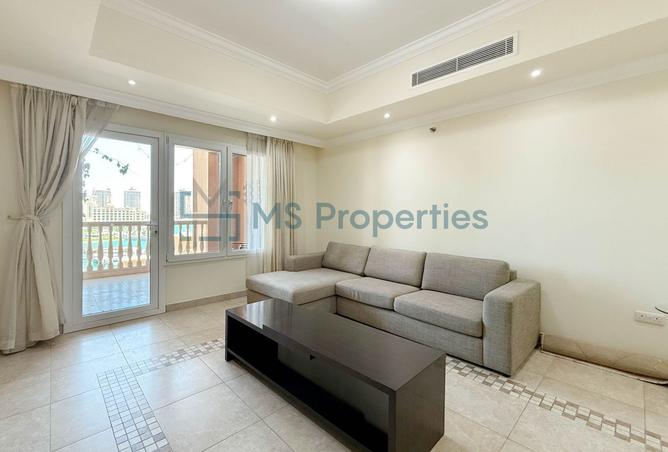 894296 - Property Image 3