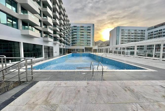 999451 - Property Image 2