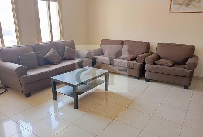 933530 - Property Image 3