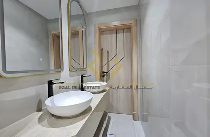 Apartment - 2 Bedrooms - 2 Bathrooms for rent in Madinat Khalifa - Doha