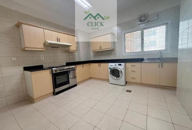 940699 - Property Image 2
