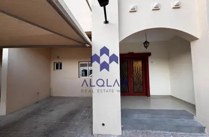 Villa - 4 Bedrooms - 5 Bathrooms for rent in Ain Khaled Villas - Ain Khaled - Doha