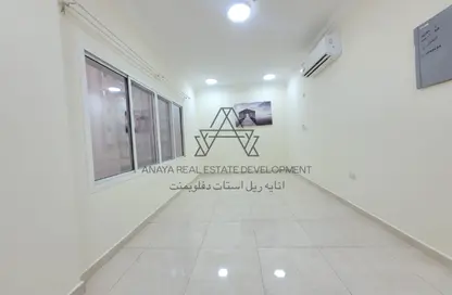 شقة - 2 غرف نوم - 2 حمامات للايجار في ام غوالينا تجارية - ام غويلينا - أم غويلينا - الدوحة