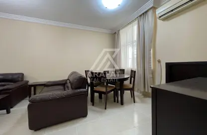 Living / Dining Room image for: Apartment - 1 Bedroom - 1 Bathroom for rent in Fereej Bin Mahmoud South - Fereej Bin Mahmoud - Doha, Image 1
