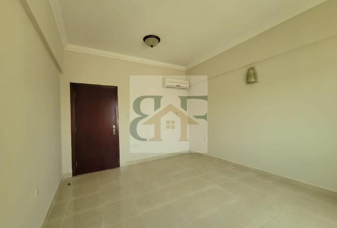 927736 - Property Image 3