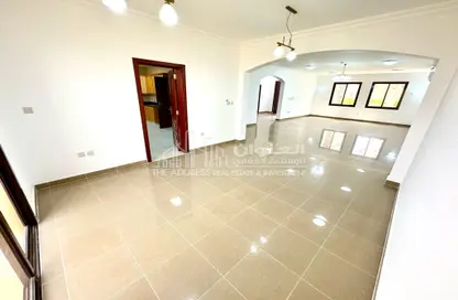 Compound - 5 Bedrooms - 6 Bathrooms for rent in Aspire Zone - Al Waab - Doha