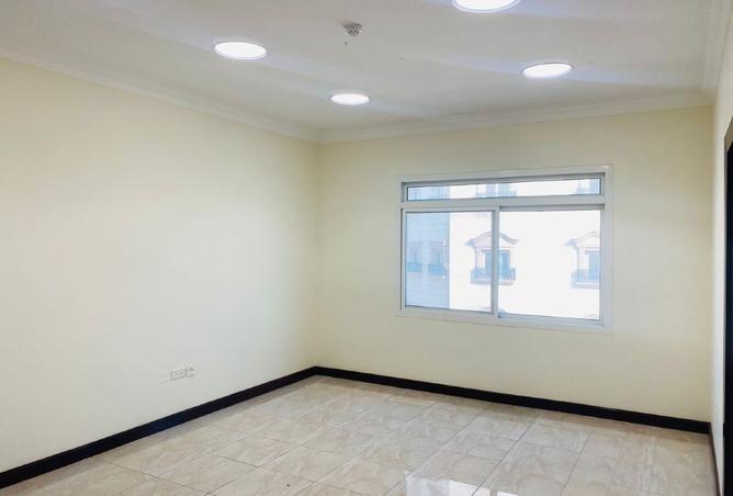 940784 - Property Image 2