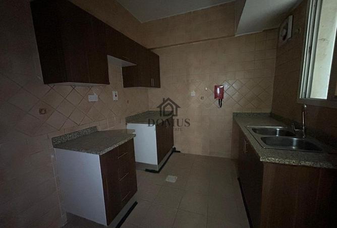 951733 - Property Image 3