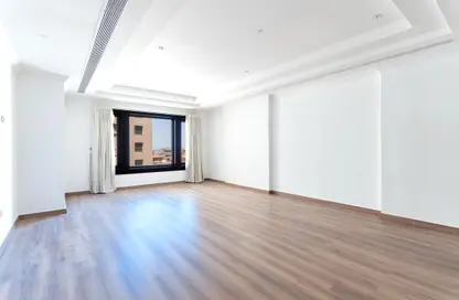 Apartment - 1 Bedroom - 1 Bathroom for rent in East Porto Drive - Porto Arabia - The Pearl Island - Doha