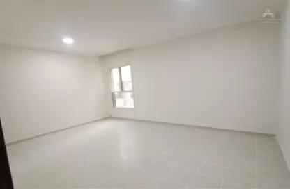 Apartment - 3 Bedrooms - 2 Bathrooms for rent in Al Mansoura - Al Mansoura - Doha