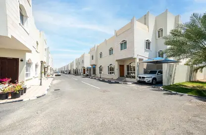 مجمع سكني - 5 غرف نوم - 5 حمامات للايجار في فلل عين خالد - عين خالد - الدوحة
