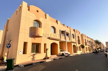Compound - 5 Bedrooms - 4 Bathrooms for rent in Umm Al Seneem Street - Ain Khaled - Doha