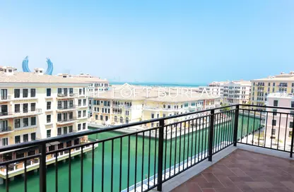 Apartment - 2 Bedrooms - 3 Bathrooms for rent in Teatro - Qanat Quartier - The Pearl Island - Doha