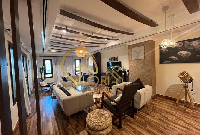 978385 - Property Image 3