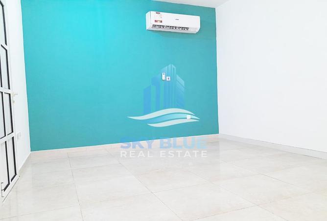 691834 - Property Image 2