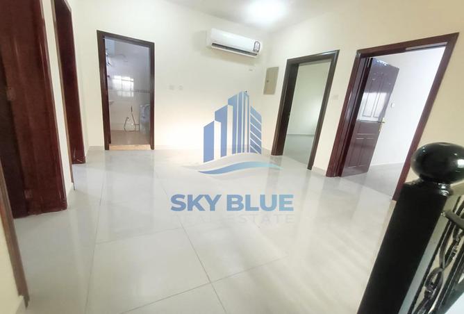 912447 - Property Image 2