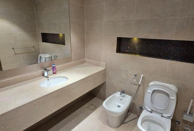 1003957 - Property Image 3